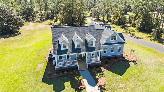 1045 Par Drive NE, Townsend, GA 31331
