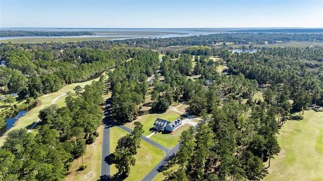 1045 Par Drive NE, Townsend, GA 31331
