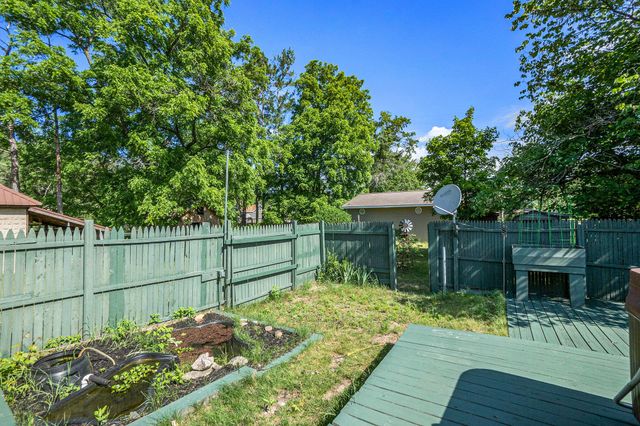 863 E Wilcox Avenue, White Cloud, MI 49349