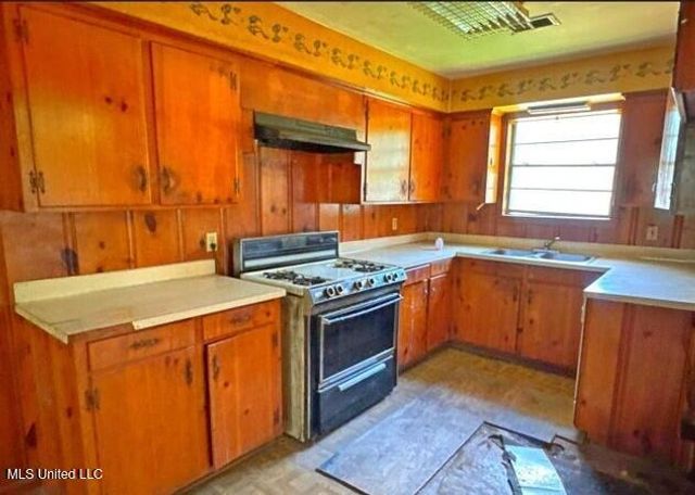 5729 Angle Street, Jackson, MS 39206