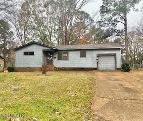 5729 Angle Street, Jackson, MS 39206