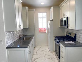 10884 Sabre Hill Dr 308, San Diego, CA 92128