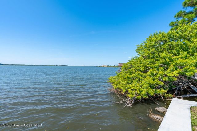 1725-A Newfound Harbor Drive, Merritt Island, FL 32952