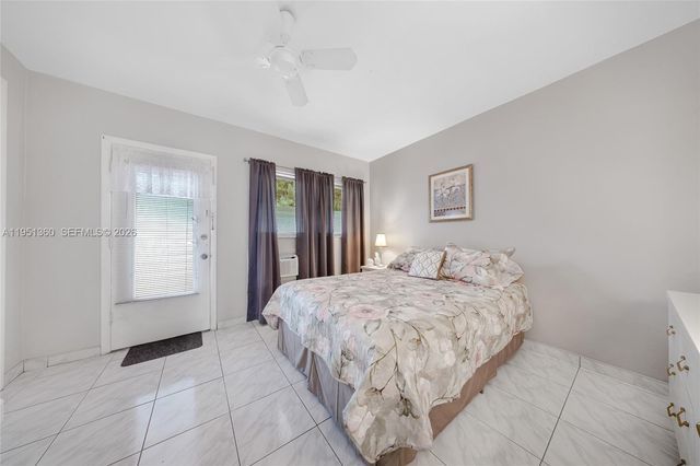 815 SW 10th Ter 6V, Hallandale Beach, FL 33009