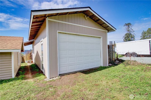 818 Serene View Road, Camano Island, WA 98282