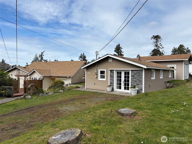 818 Serene View Road, Camano Island, WA 98282