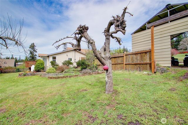 818 Serene View Road, Camano Island, WA 98282