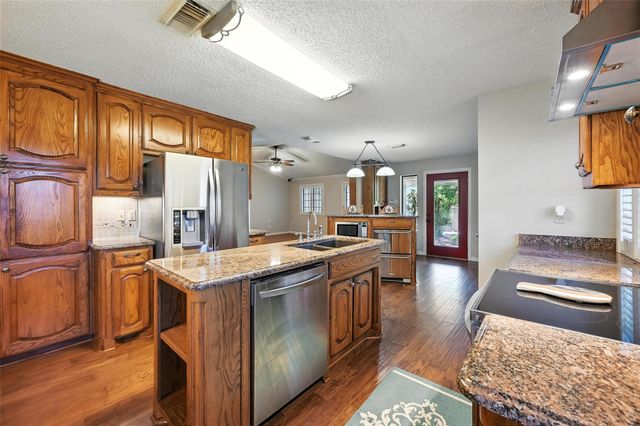6705 US 287 Highway, Arlington, TX 76001