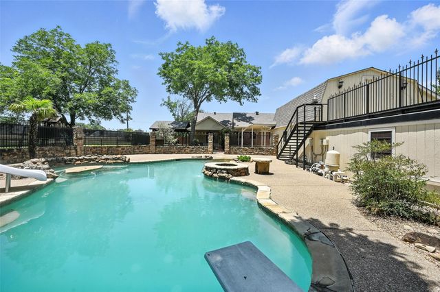 6705 US 287 Highway, Arlington, TX 76001