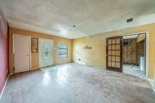 1715 Trade Winds Drive, Dallas, TX 75241