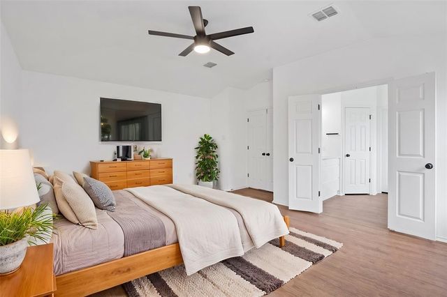 4429 E Hove LOOP, Austin, TX 78749