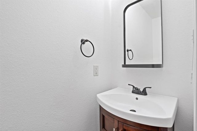 4429 E Hove LOOP, Austin, TX 78749