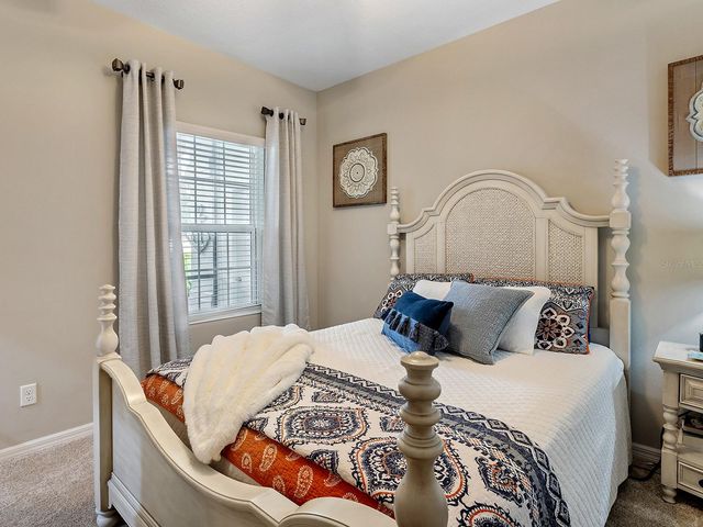 2060 CRYSTAL LAKE TRAIL, Bradenton, FL 34211