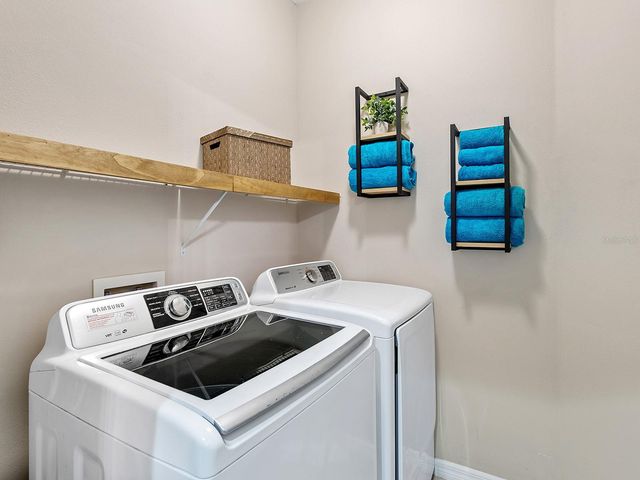 2060 CRYSTAL LAKE TRAIL, Bradenton, FL 34211