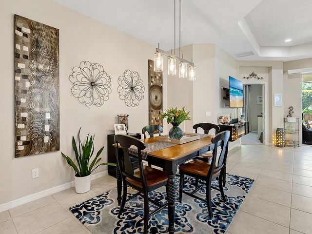 2060 CRYSTAL LAKE TRAIL, Bradenton, FL 34211