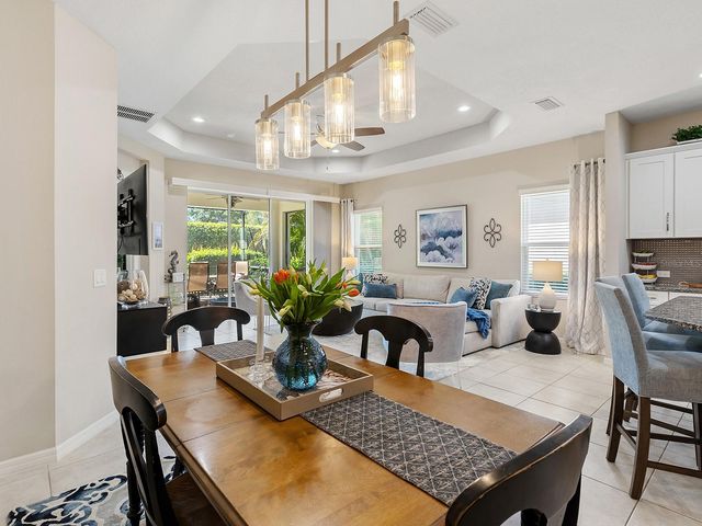 2060 CRYSTAL LAKE TRAIL, Bradenton, FL 34211