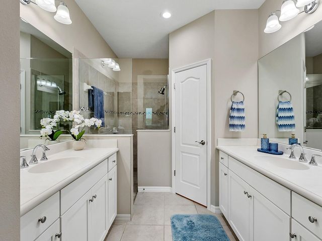 2060 CRYSTAL LAKE TRAIL, Bradenton, FL 34211