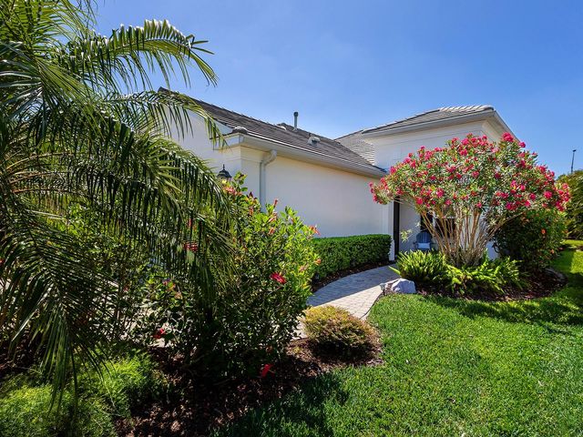 2060 CRYSTAL LAKE TRAIL, Bradenton, FL 34211