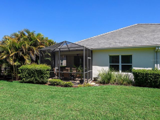 2060 CRYSTAL LAKE TRAIL, Bradenton, FL 34211