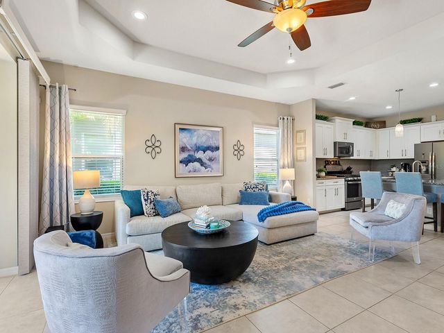 2060 CRYSTAL LAKE TRAIL, Bradenton, FL 34211