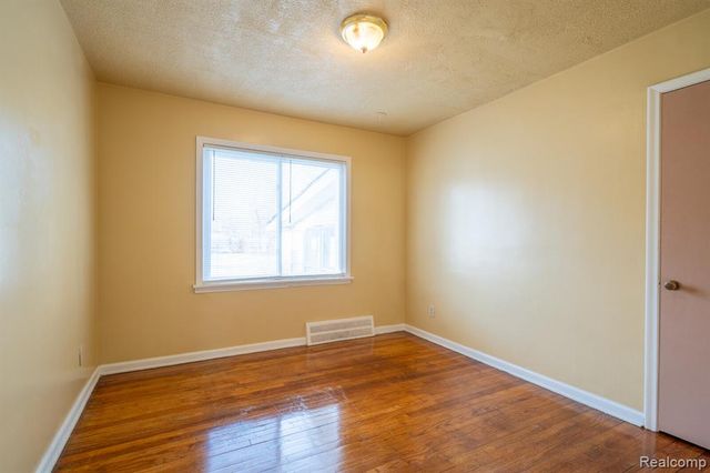 16841 Winston Street, Detroit, MI 48219