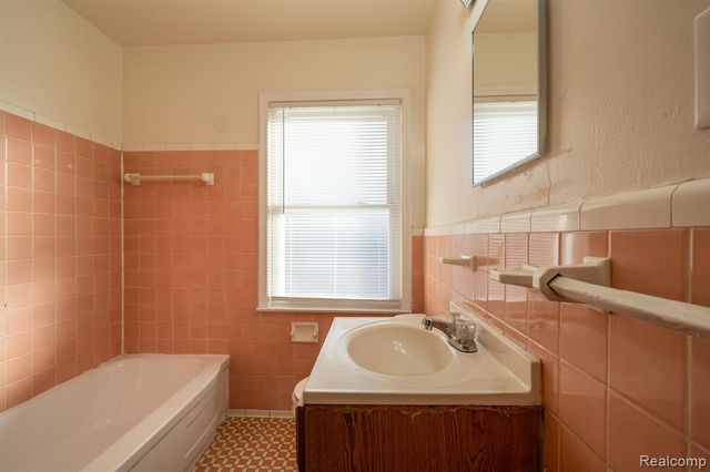 16841 Winston Street, Detroit, MI 48219