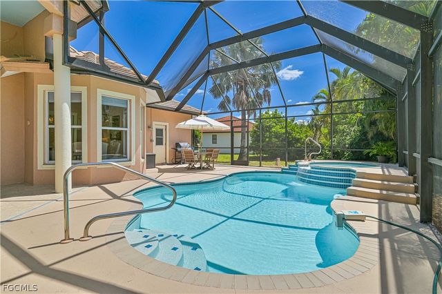 28356 Del Lago WAY, Bonita Springs, FL 34135