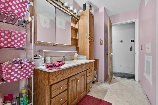 8075 Sally Street, Las Vegas, NV 89166
