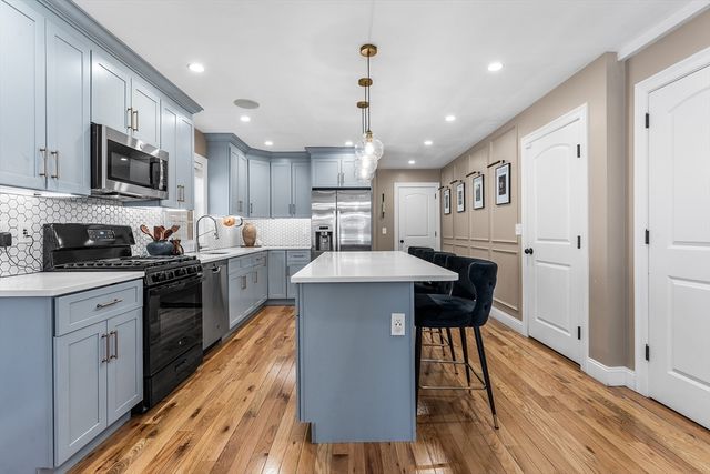 62 Britton St, Chicopee, MA 01020