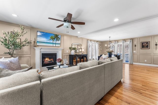 62 Britton St, Chicopee, MA 01020