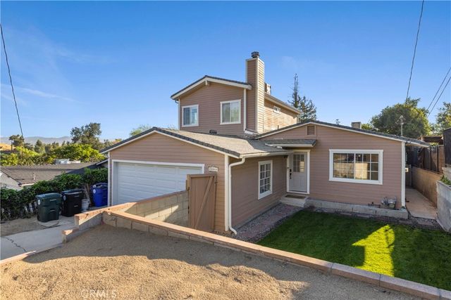 25048 Wheeler, Newhall, CA 91321