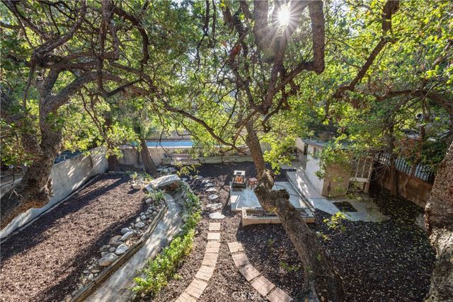 25048 Wheeler, Newhall, CA 91321