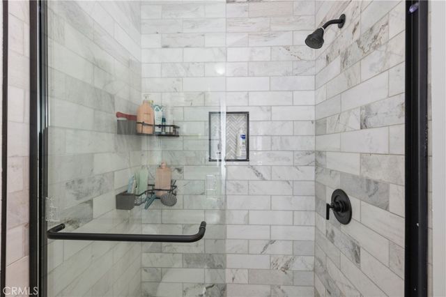 25048 Wheeler, Newhall, CA 91321