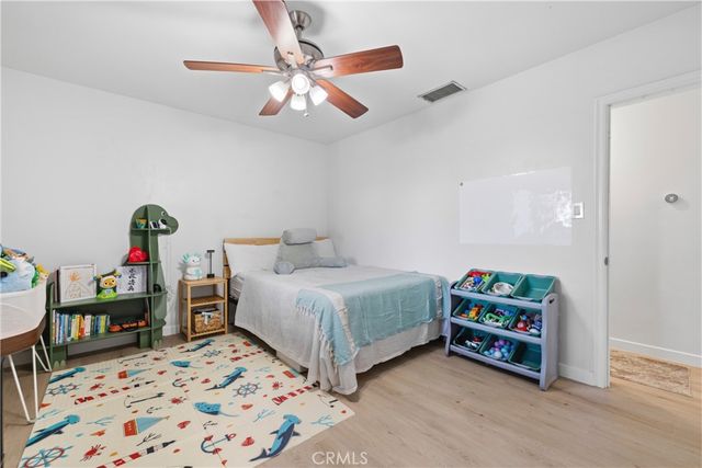 25048 Wheeler, Newhall, CA 91321