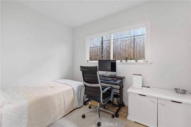 25048 Wheeler, Newhall, CA 91321