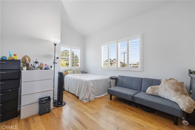 25048 Wheeler, Newhall, CA 91321