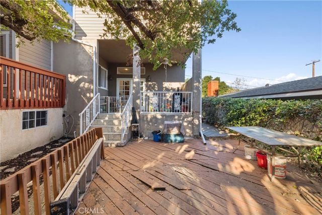 25048 Wheeler, Newhall, CA 91321