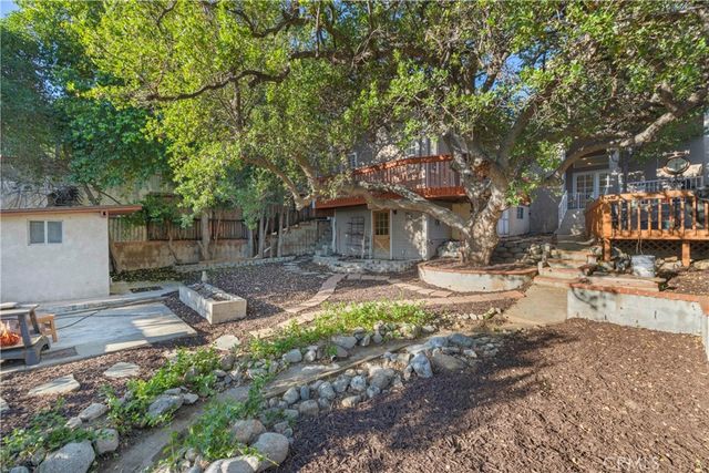 25048 Wheeler, Newhall, CA 91321