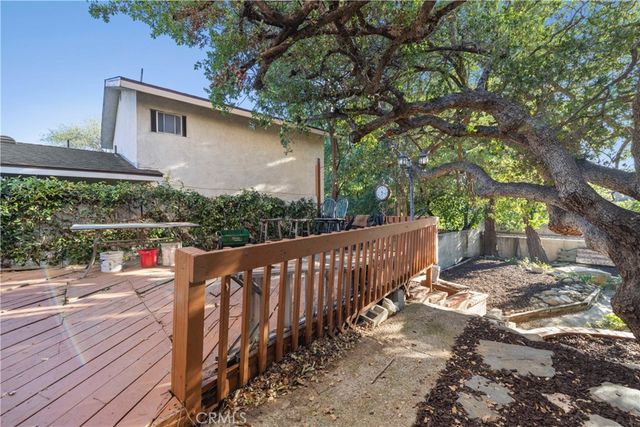 25048 Wheeler, Newhall, CA 91321