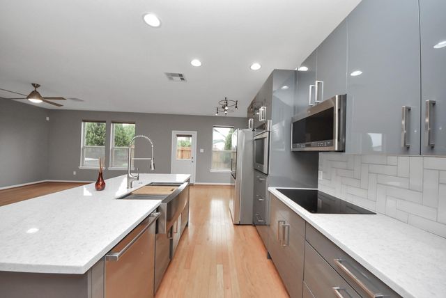 10062 Hillside Bayou Drive, Houston, TX 77080