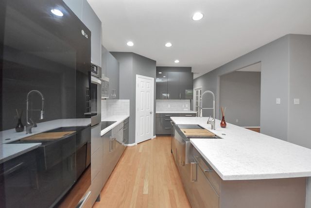 10062 Hillside Bayou Drive, Houston, TX 77080