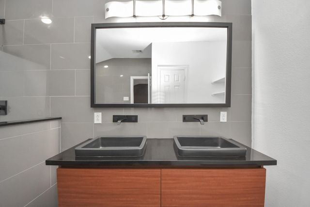 10062 Hillside Bayou Drive, Houston, TX 77080