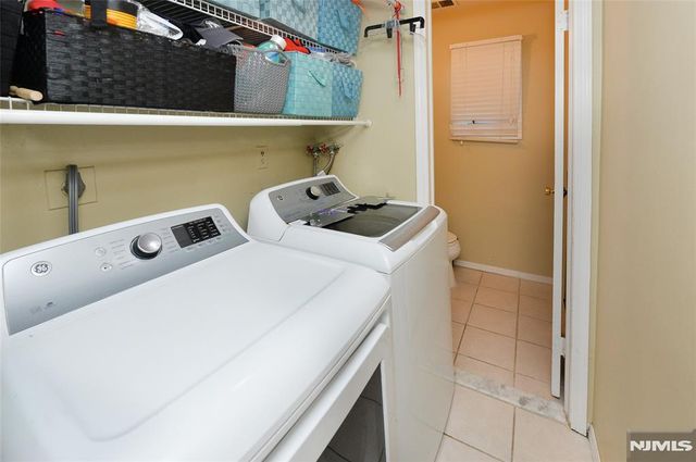 85B PRIMROSE Lane 85b, Paramus, NJ 07652