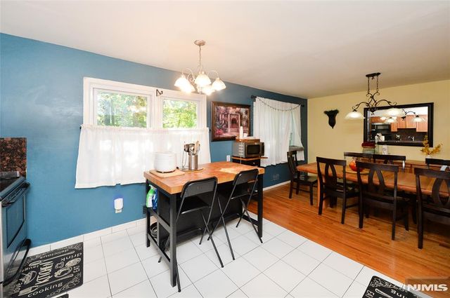 85B PRIMROSE Lane 85b, Paramus, NJ 07652