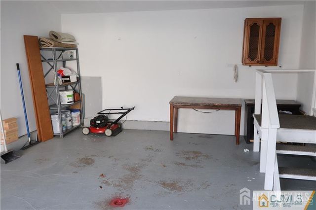 101 Stelton Road, Piscataway, NJ 08854