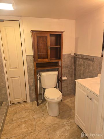 101 Stelton Road, Piscataway, NJ 08854