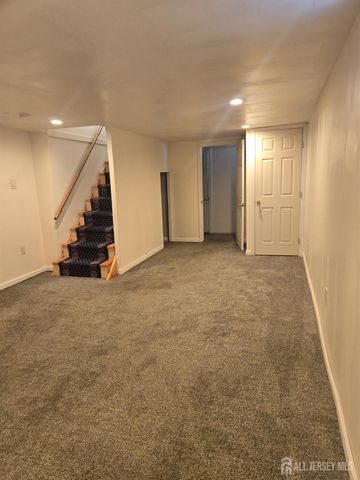 101 Stelton Road, Piscataway, NJ 08854