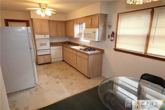 101 Stelton Road, Piscataway, NJ 08854