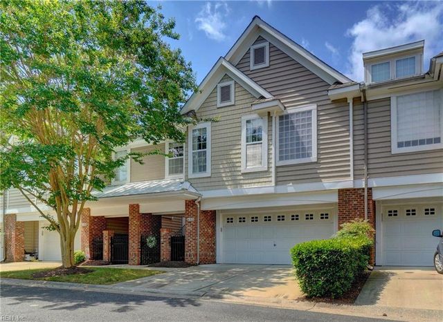 3028 Bay Shore LN, Suffolk, VA 23435