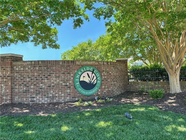 3028 Bay Shore LN, Suffolk, VA 23435